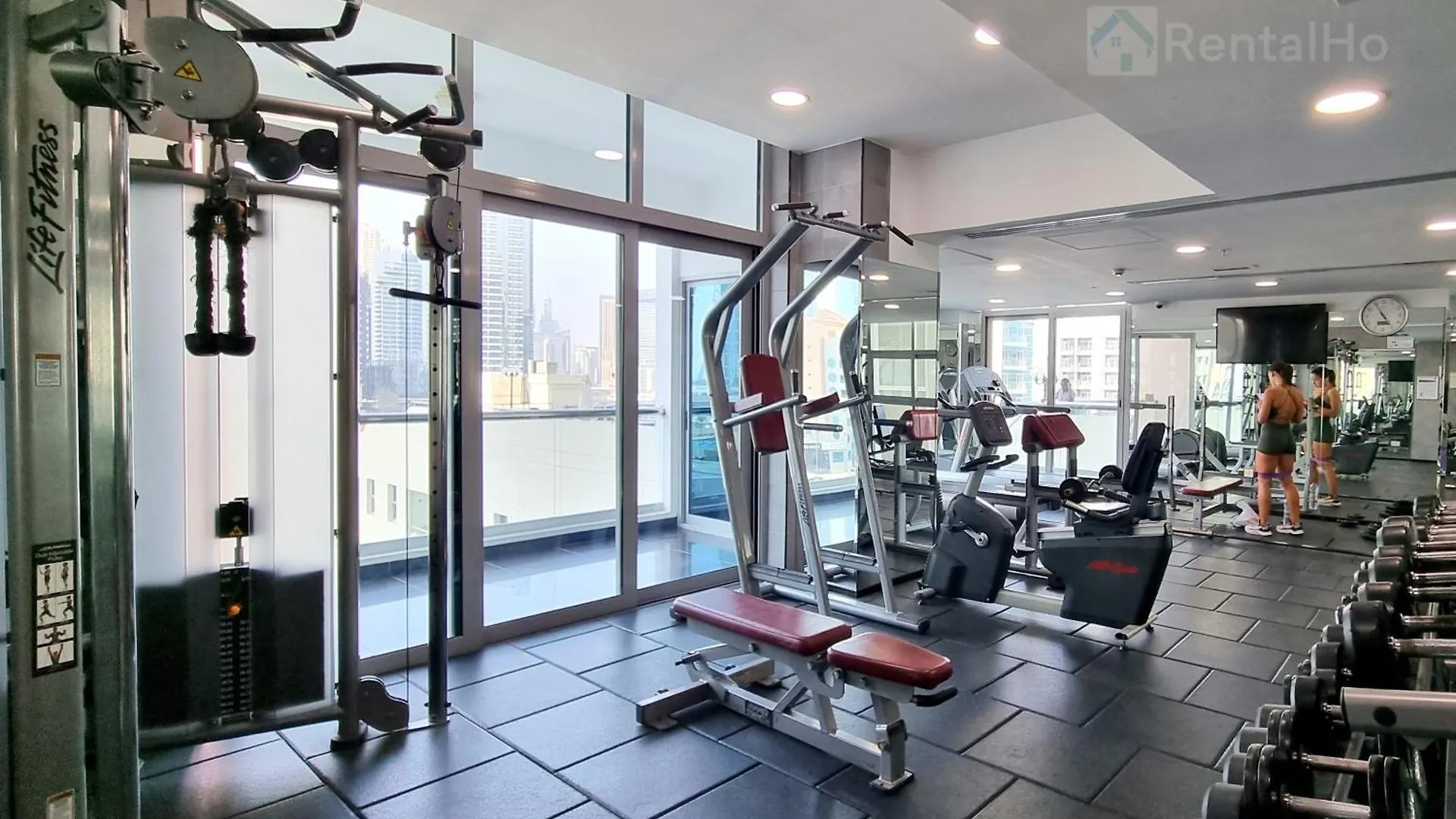 Wow Studio W/ Balcony And Canal View In Marina Dubai Apartment