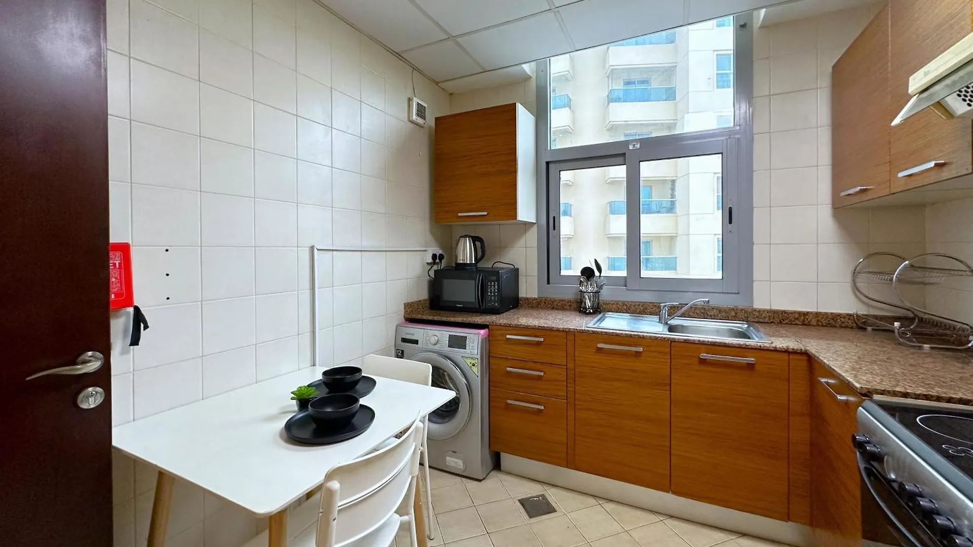 Wow Studio W/ Balcony And Canal View In Marina Dubai 0*,